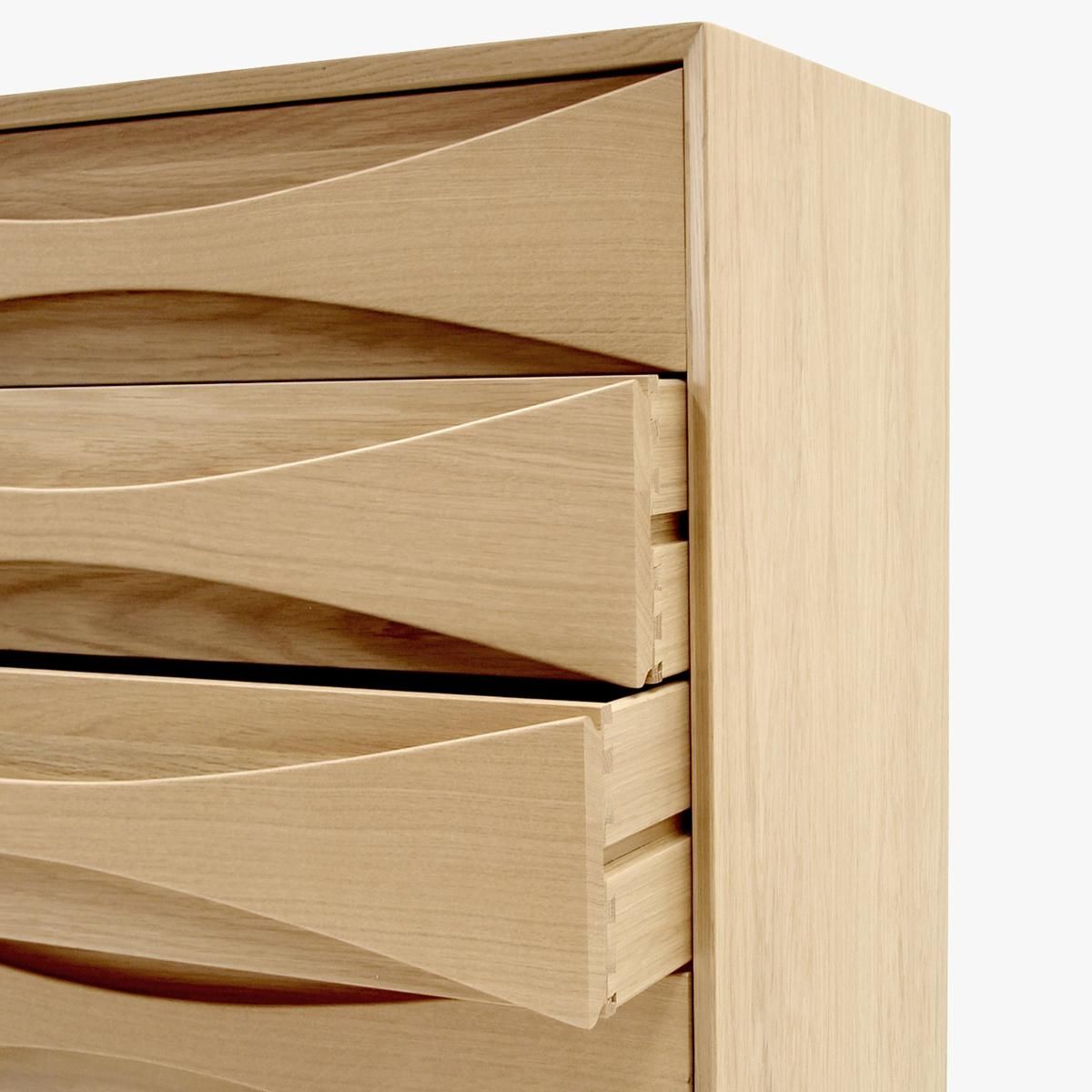 AV03 Arne Vodder Tall Boy Oljet Eik