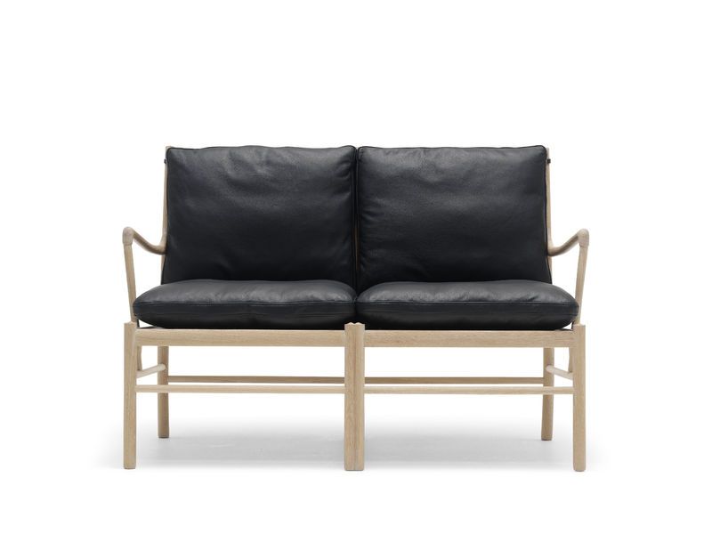 OW149-2 Colonial Sofa Ole Wanscher såpet eik / sort lær