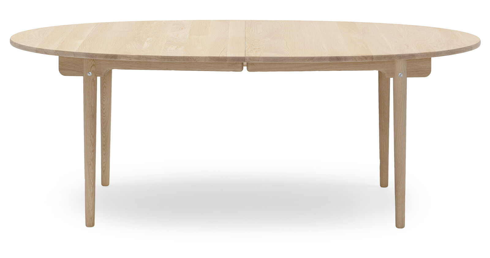 CH338 spisebord Hans J. Wegner / Såpet eik