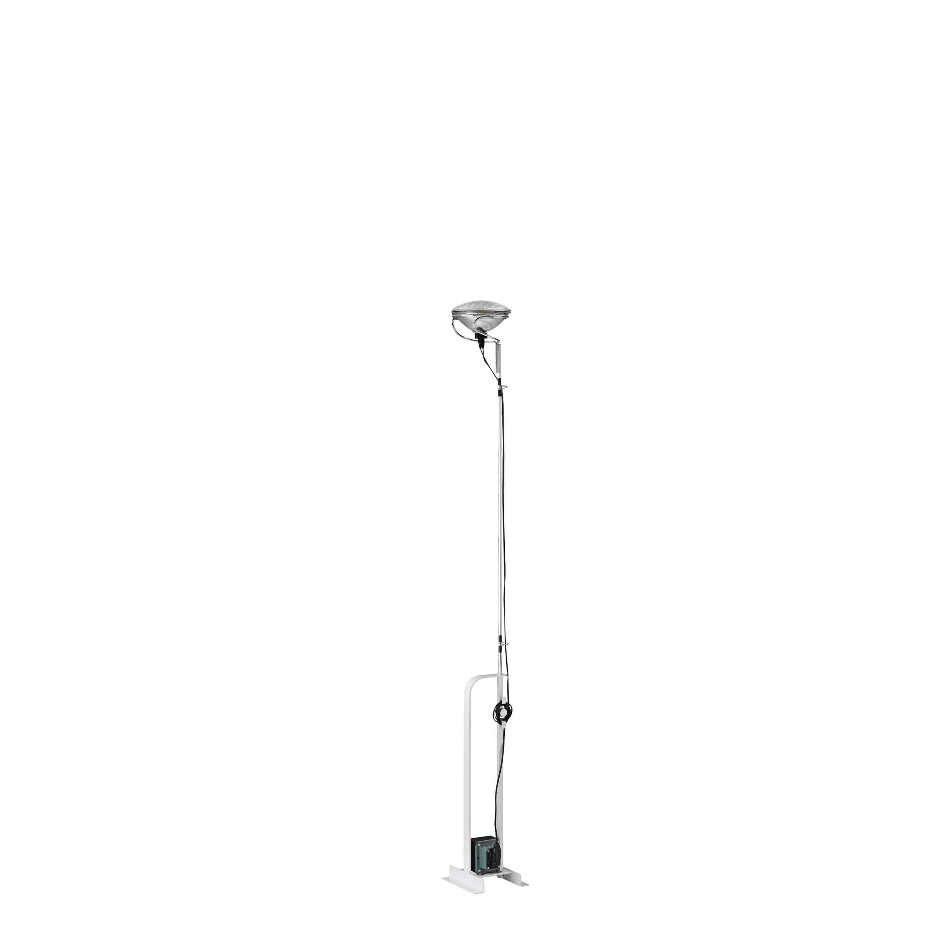 Toio by Achille and Pier Giacomo Castiglioni / HVIT