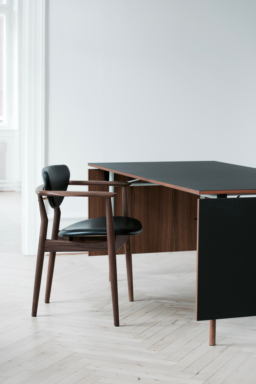 Finn Juhl Nyhavn Spisebord / Valnøtt - Sort