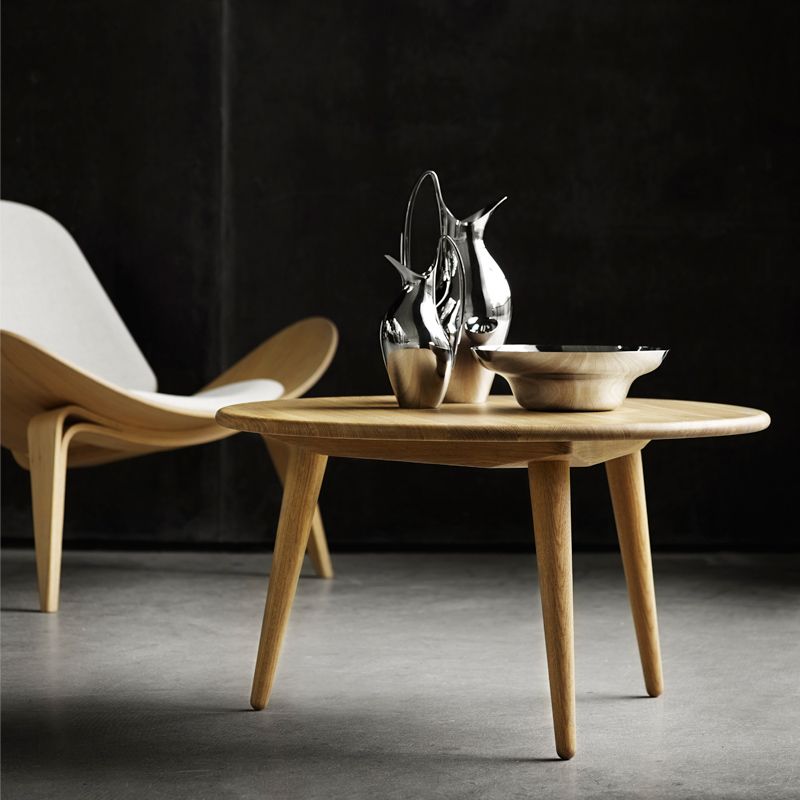 CH008 / Ø88 cm / Hans J. Wegner / såpet eik